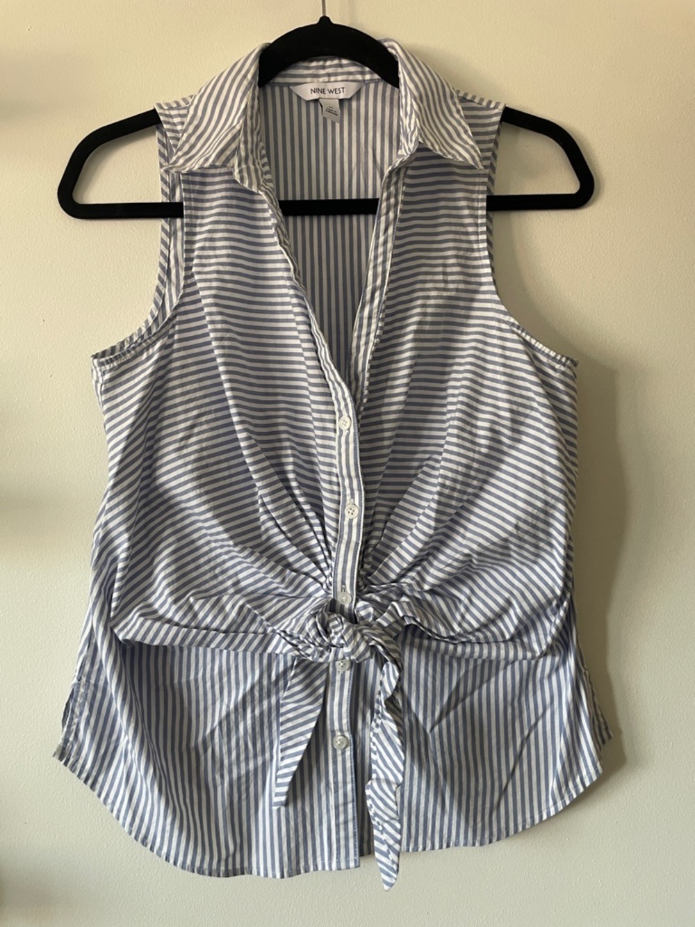 Nine West|Coastal Sleeveless Blue Striped Blouse Drape Front Detail|Medium|EUC